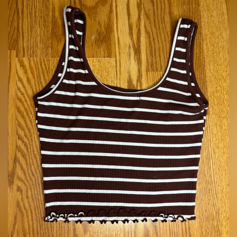Liz & Sara fitted, ribbed, stretchy cropped tank top, brown & white